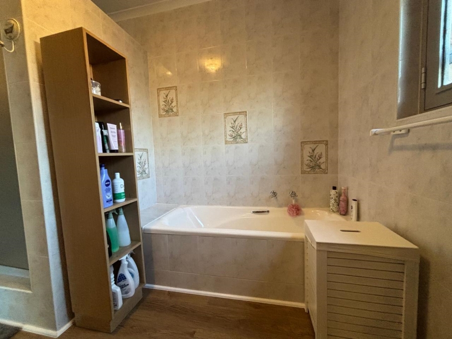 3 Bedroom Property for Sale in Blue Horizon Bay Eastern Cape